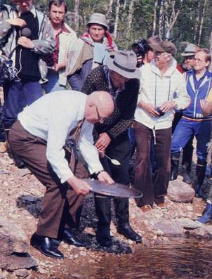 Description: Kekkonen ja vaskooli